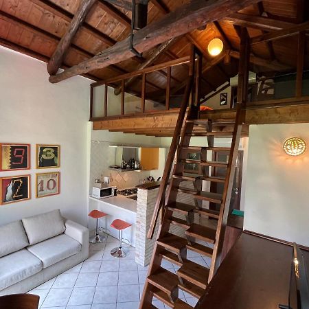La Casa Gialla Cagliari Exterior foto