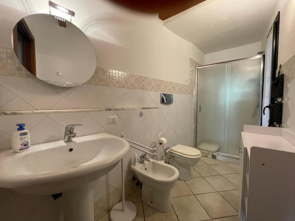 La Casa Gialla Cagliari Exterior foto