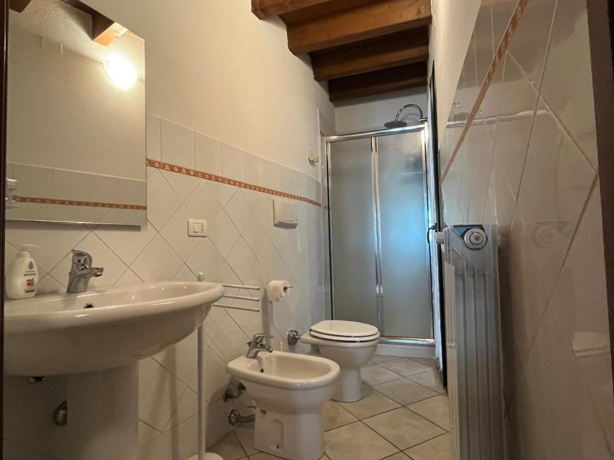 La Casa Gialla Cagliari Exterior foto